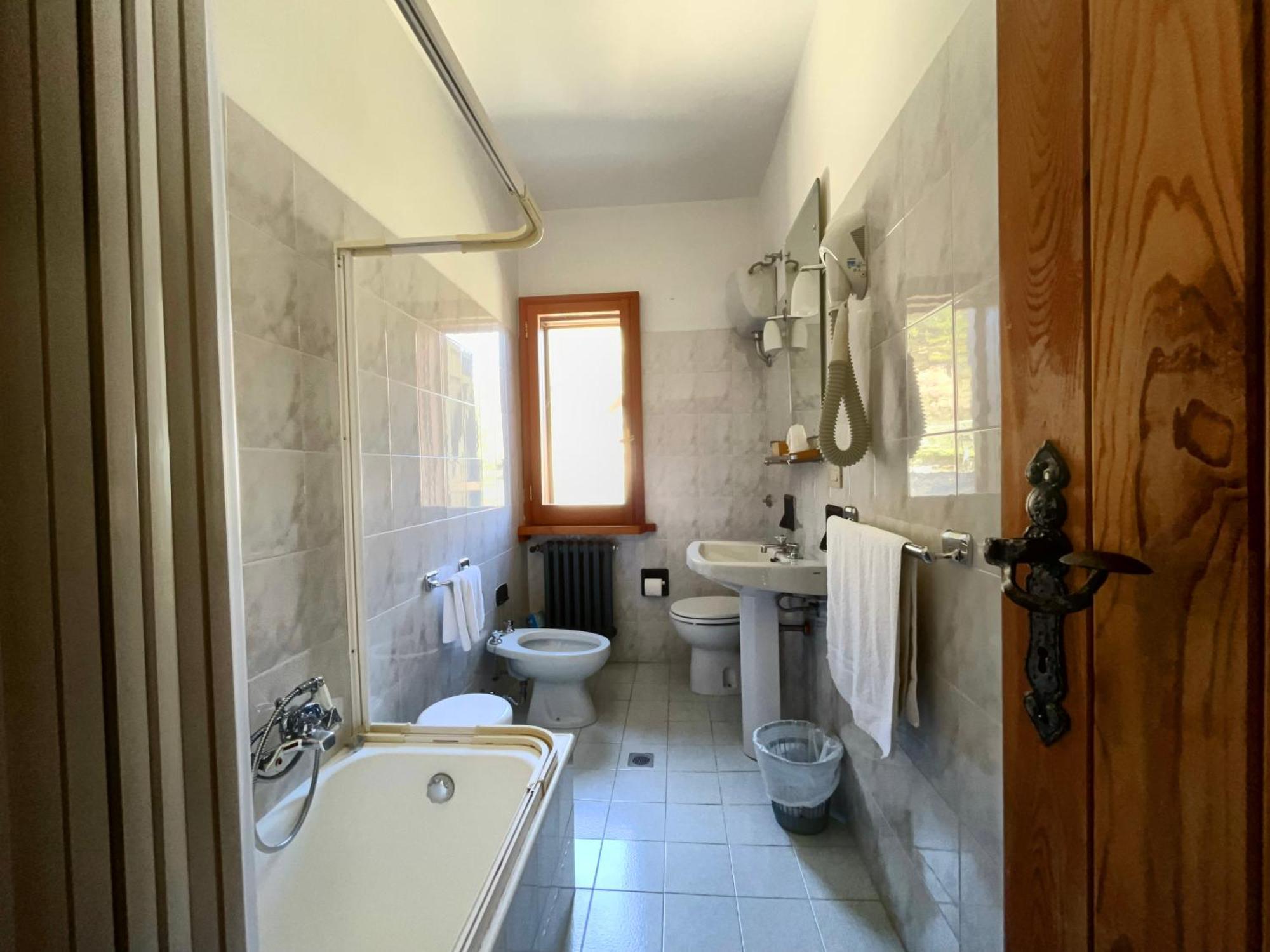 Hotel Garni Mille Pini Сканно Экстерьер фото