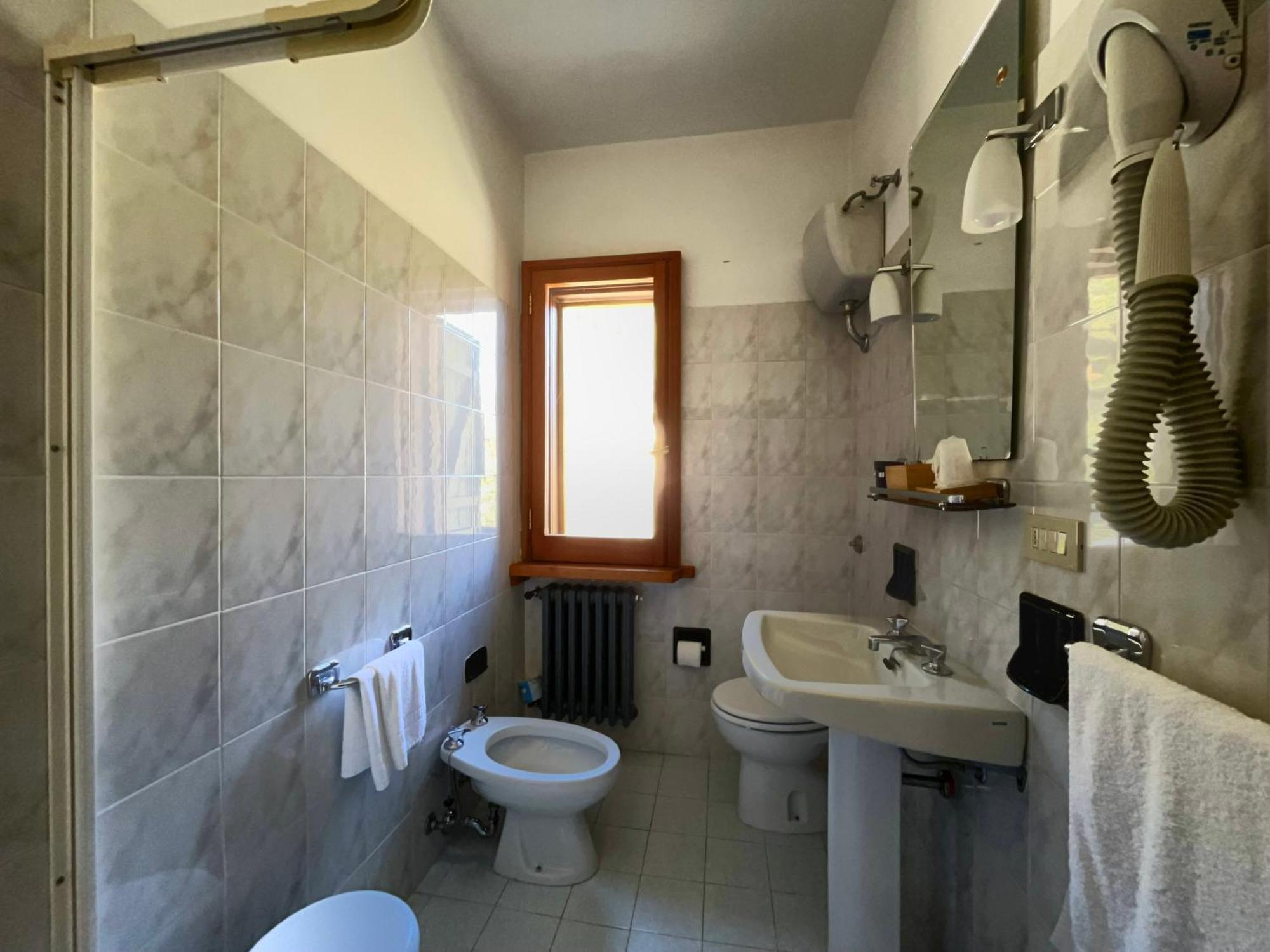 Hotel Garni Mille Pini Сканно Экстерьер фото