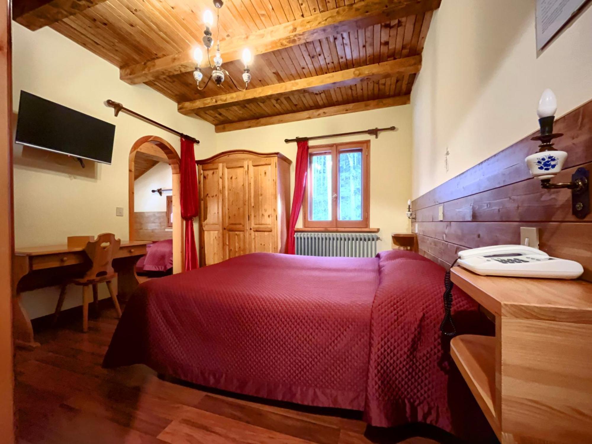 Hotel Garni Mille Pini Сканно Экстерьер фото